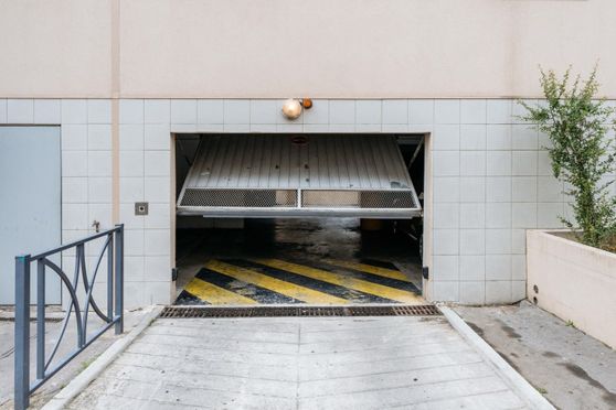 Vignette parking Chape Espérandieu - Marseille 1