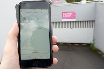Parking 22 rue saint exupery - Angers