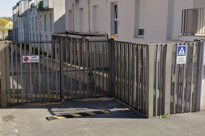 Parking 4 rue de tinqueux - Reims