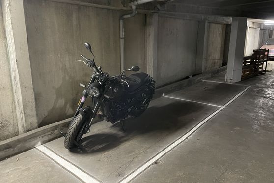 Vignette parking Métro Glacière - rue Vergniaud - Paris 13