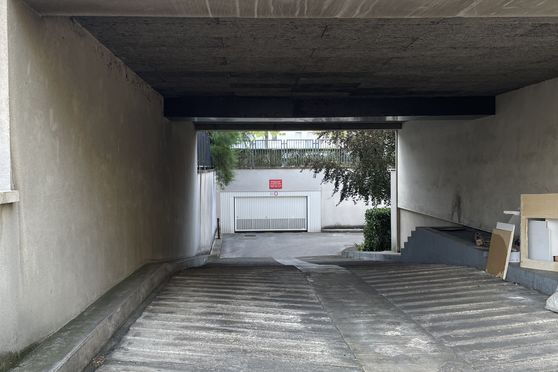 Vignette parking Médiathèque Georges-Wolinski - rue de la République - Noisy le Grand