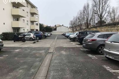 Parking Bordeaux - Chartrons - Musée du vin