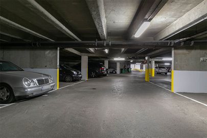 Parking Métro place des fêtes - rue Augustin Thierry - Paris 19