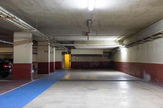 Vignette parking Métro Pont de Neuilly - rue du Pont