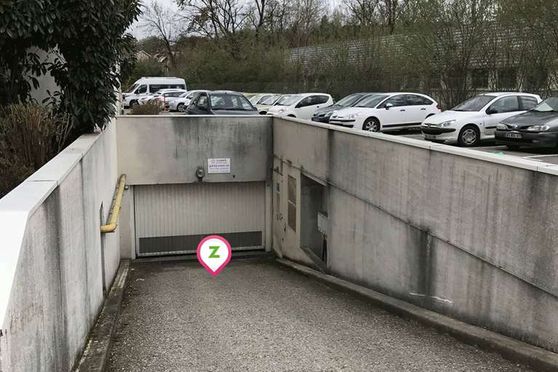 Vignette parking Annecy - Gare SNCF - André Gide