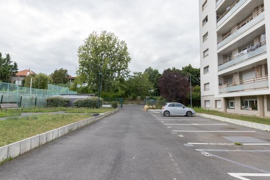 Vignette parking Parc du Château - rue Georges Appay - Suresnes