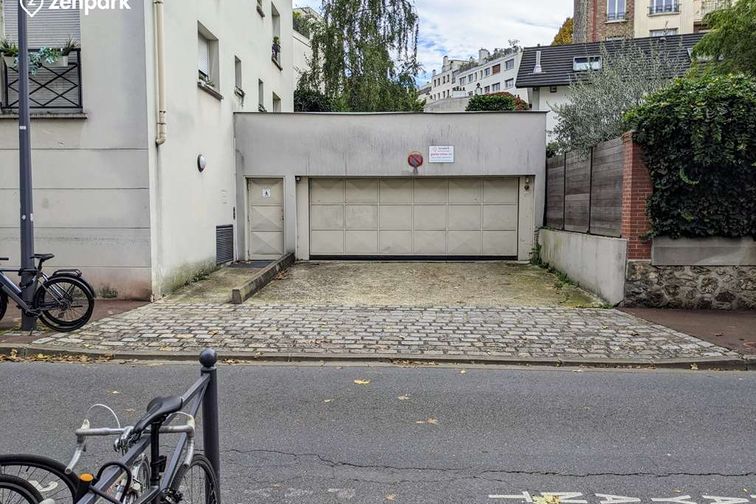 Issy-les-Moulineaux - Paris Expo - Porte d'Issy - Parking réservable en ligne - Issy-les-Moulineaux