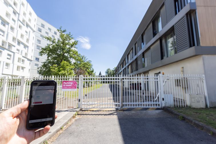 Bibliothèque - avenue Blaise Pascal - Champs sur Marne - Parking réservable en ligne - Champs-sur-Marne