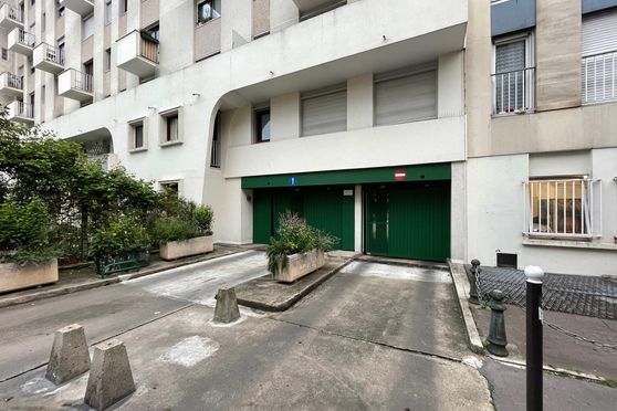 Vignette parking Bibliothèque Oscar Wilde - 32 rue du Borrégo - Paris 20