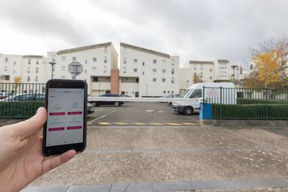 Parking Médiathèque Jean-Rousselot - 2 rue François Mansart - Guyancourt