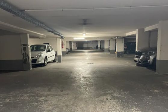 Vignette parking Métro chemin Vert - rue Villehardouin - Paris 3