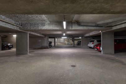 Parking RER Fontenay aux Roses - place du Château Sainte-Barbe