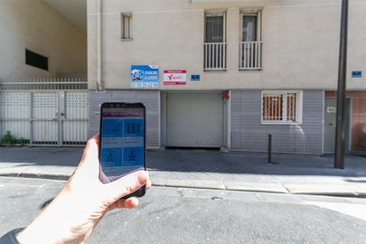 Parking Métro Couronnes - 14 rue Bisson - Paris 20