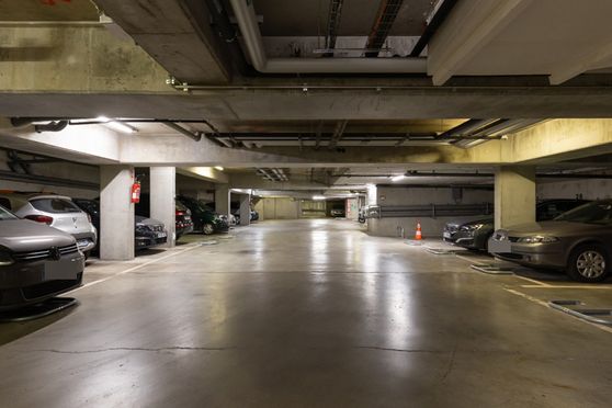 Vignette parking Jardin Claire Motte - rue Marguerite Long - Paris 17