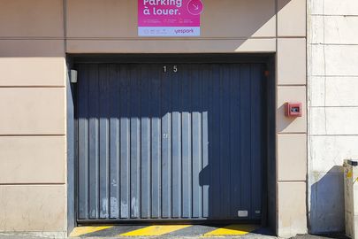 Vignette parking Commissariat de Police - rue de la Nouvelle France - Aubervilliers