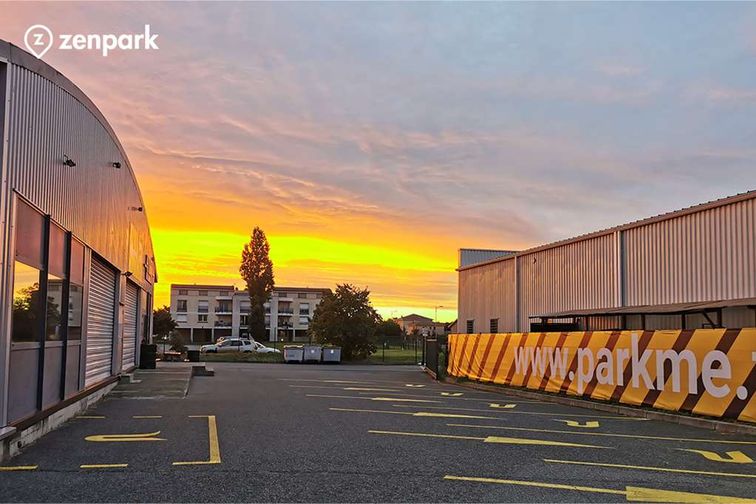 Toulouse - Aéroport Blagnac - Park Me - Service Voiturier - Parking réservable en ligne - Blagnac