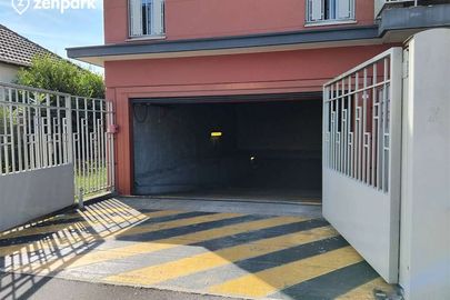 Parking Paris - Aéroport Roissy CDG - place Henri Barbusse