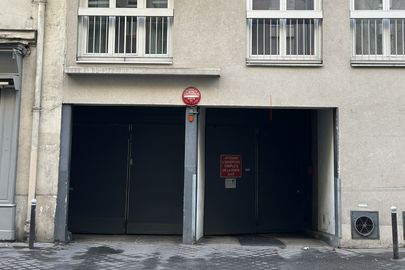 Parking 6 Square Bolivar - 25 rue Melingue - Paris 19