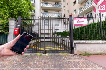 Parking Métro Liberté - rue Jean Moulin - Charenton le Pont