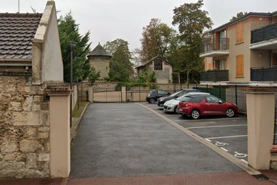 Parking 22 rue chantepie mancier - L'Isle Adam