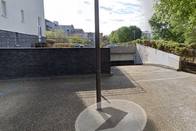 Parking 14 rue Franck Lloyd Wright - rue Jacques Ange Gabriel - Guyancourt