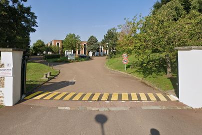 Parking 21 rue Albert Calmette - Jouy en Josas