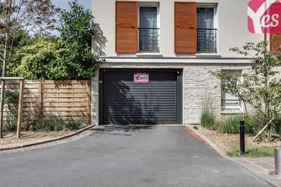 Parking Allée Arnauld d'Andilly - Voisins le Bretonneux