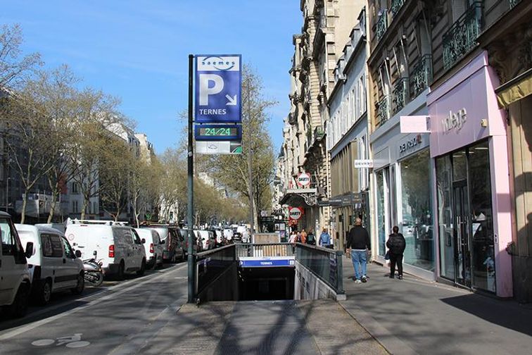Paris - avenue des Ternes - Saemes - Parking réservable en ligne - Paris