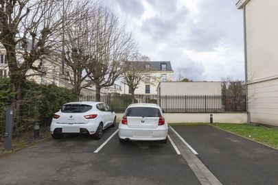 Vignette parking Soeurs Auxiliatrices - rue de L'ermitage - Versailles