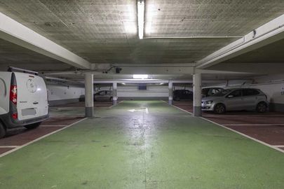 Vignette parking Métro Olympiades - rue Lahire - Paris 13