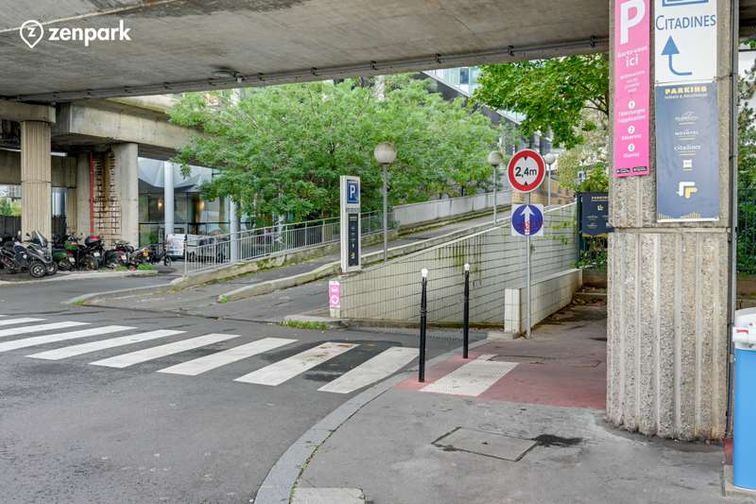 Courbevoie - Esplanade de la Défense - Citadines - Parking réservable en ligne - Courbevoie
