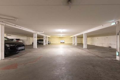 Parking Cimetière Voltaire de Suresnes - rue des Chênes