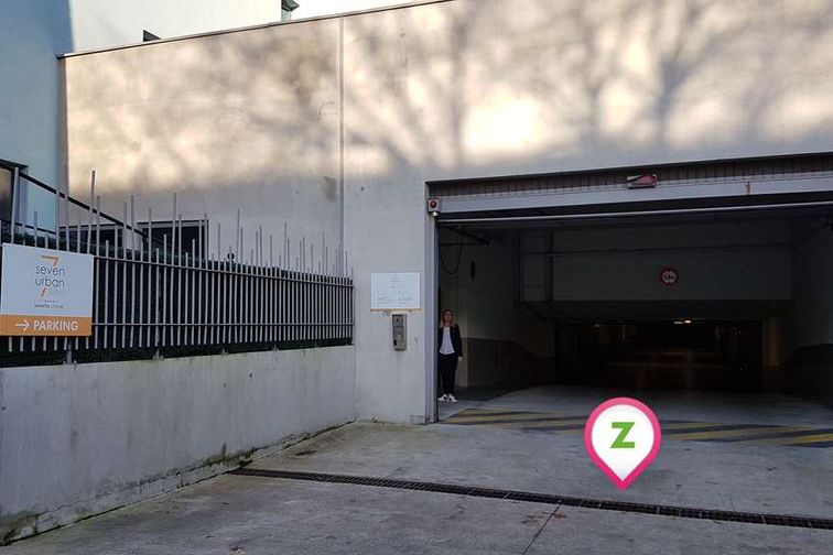 Nantes - H Arena - Seven Urban Suites - Parking réservable en ligne - Nantes