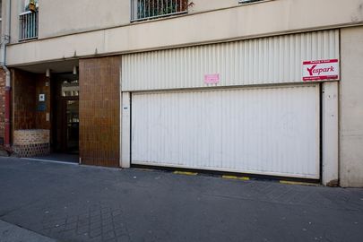 Parking Métro Philippe Auguste - rue de la Folie Regnault - Paris 11