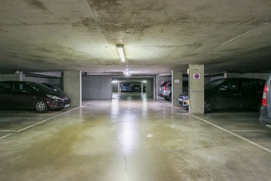 Vignette parking Métro Cour Saint-Émilion 2 - Paris 12