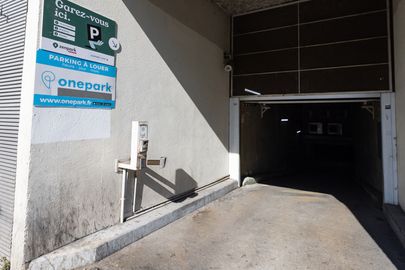 Parking Métro Basilique de Saint-Denis - 100 rue Gabriel Péri - Saint Denis