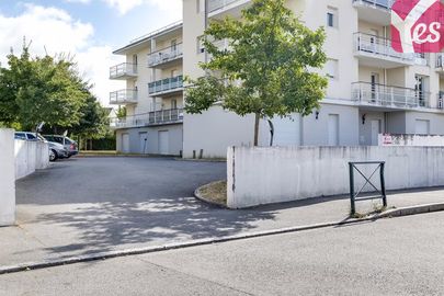 Parking Tramway Jean Rostand - rue Charles Richet - Orvault