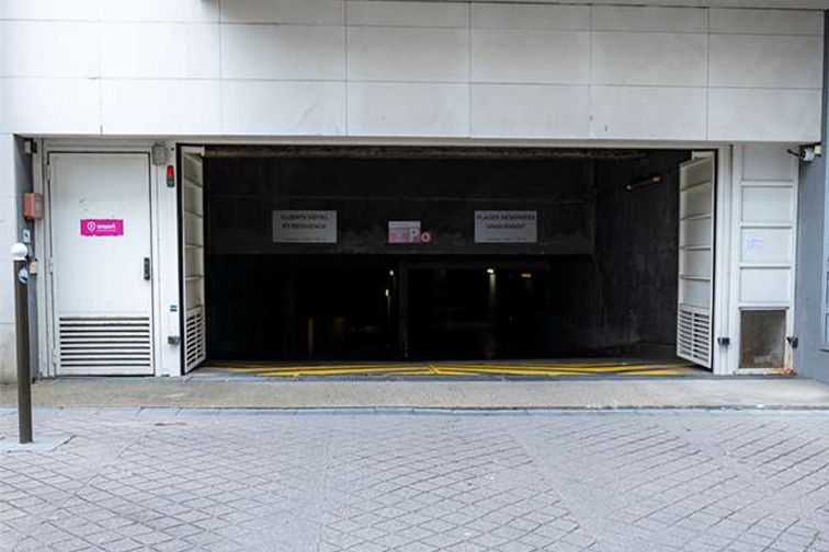 Boulogne - Porte de Saint-Cloud - Mercure - Parking réservable en ligne - Boulogne-Billancourt