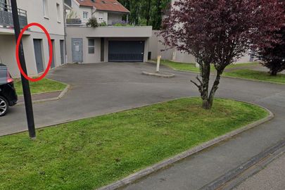 Parking 7 rue de l'Étang - Box extérieur