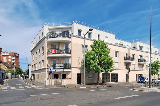 Vignette parking O2 Jardi-Brico Poissy - 40 boulevard Henri Barbusse - Houilles