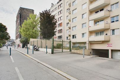 Parking Rue de Moscou - Métro Hoche - Pantin