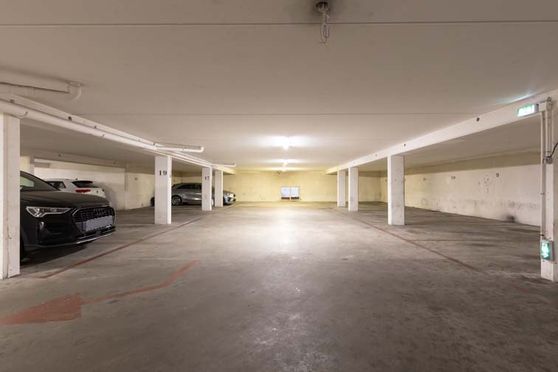 Vignette parking Cimetière Voltaire de Suresnes - rue des Chênes