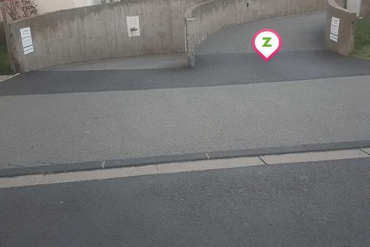 Clermont-Ferrand - Saint-Jacques - Albert Mallet - Parking réservable en ligne - Clermont-Ferrand