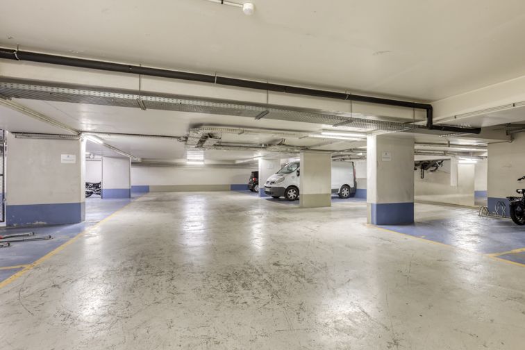 Parking Métro Grands Boulevards - rue Montmartre - Paris 2 24/24 7/7