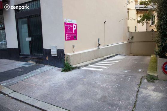 Vignette parking Lyon - Bourse du Travail - Citadines