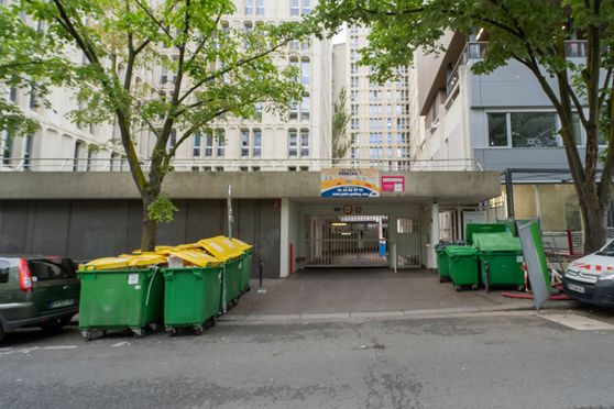 Vignette parking Place d'Italie - rue Albert Bayet - Paris 13