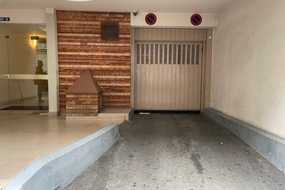 Parking Métro Charles Michels - 8 rue de L'Église - Paris 15