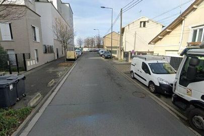 Parking Médiathèque Louis Aragon - rue des Parouzets - Stains