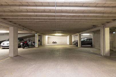 Vignette parking Métro Lamarck - Caulaincourt - rue Marcadet - Paris 18