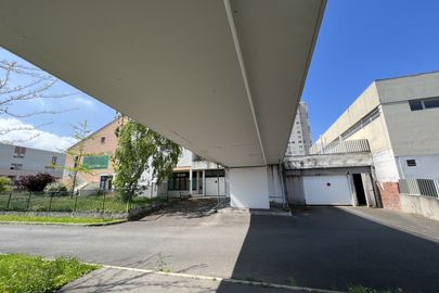 Parking 10 les touleuses brunes - Cergy